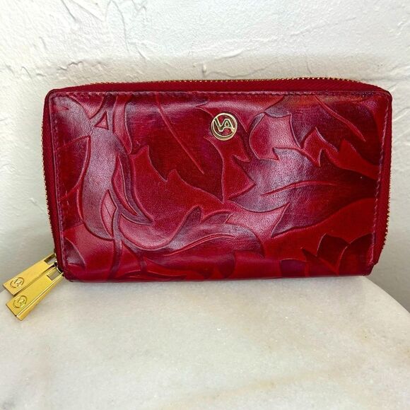 VALENTINA ITALY Red Tooled Embossed Floral Leather Wallet Coin Purse Gold Zipper - Picture 1 of 14